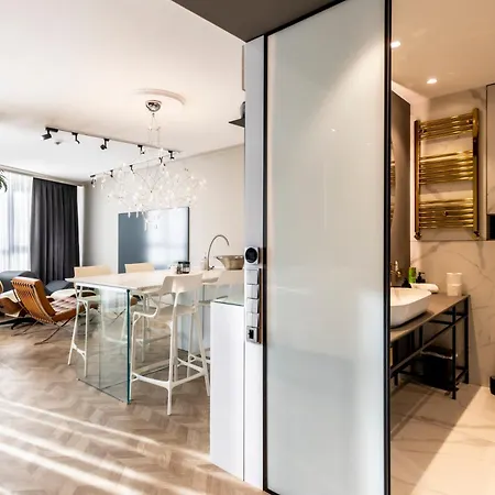 Apartament Arena Mall Galleria & Parking 4